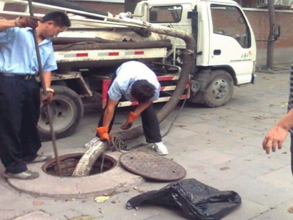 北京专业疏通马桶（北京专业疏通马桶师傅）