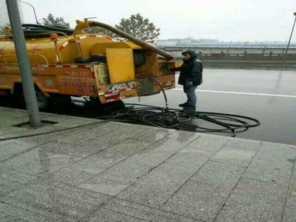 静安紧急管道疏通多少钱（北京疏通管道多少钱）